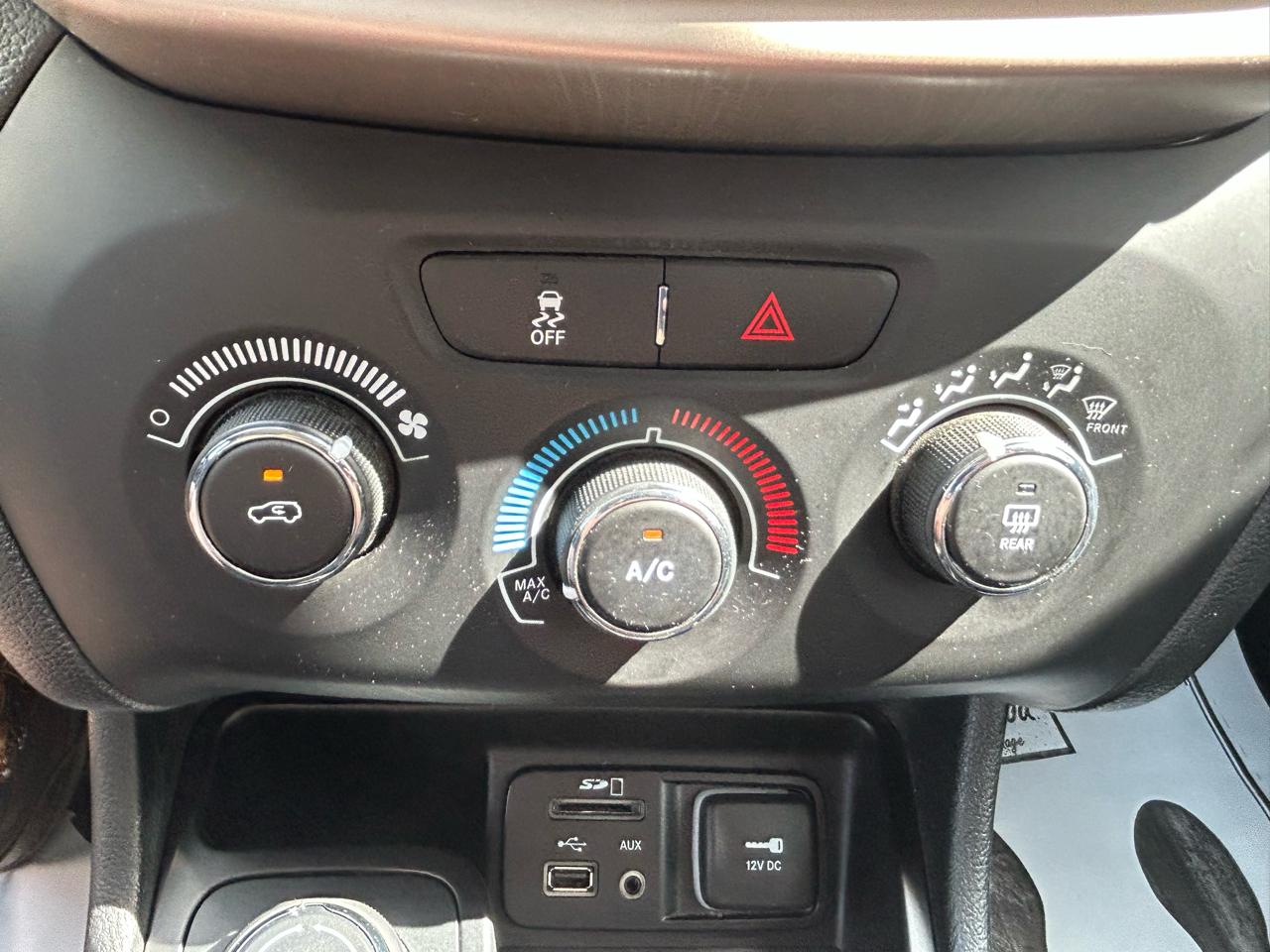 Jeep Cherokee Sport 4WD 2015