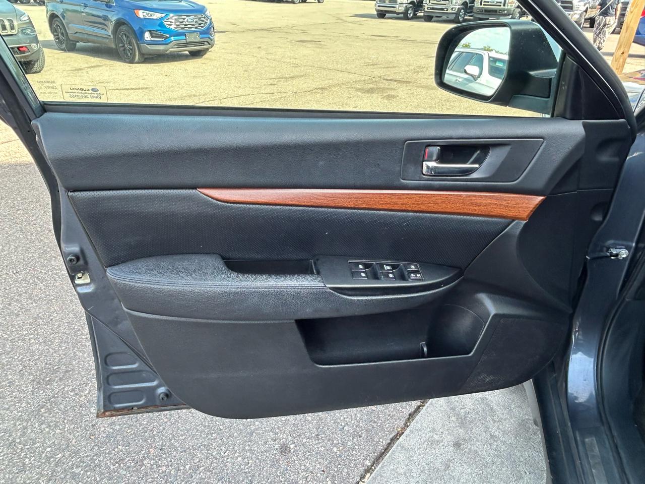 Subaru Outback 3.6R Limited 2014