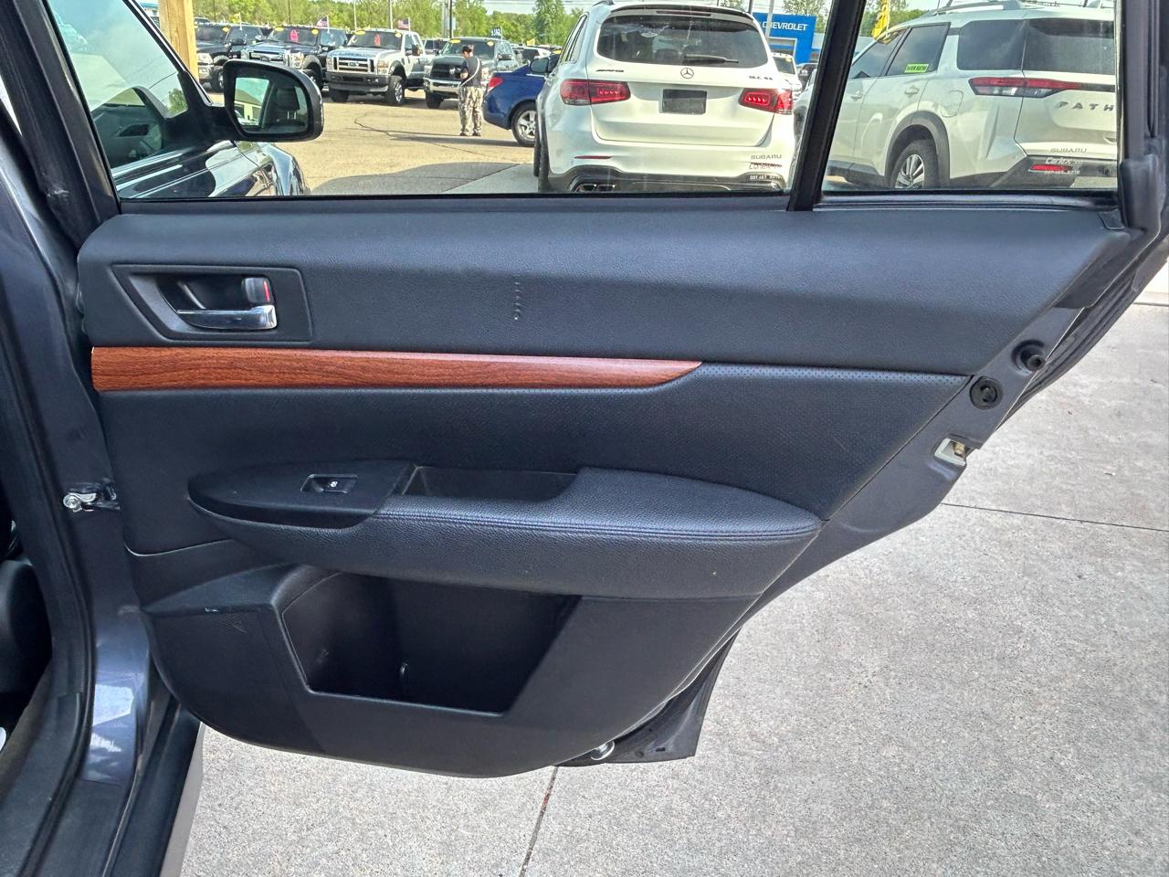 Subaru Outback 3.6R Limited 2014