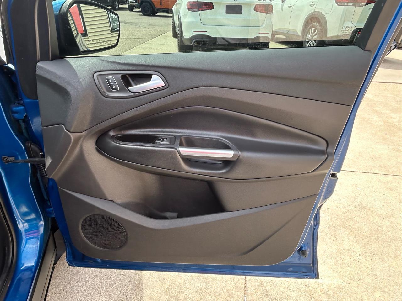 Ford Escape SE FWD 2017