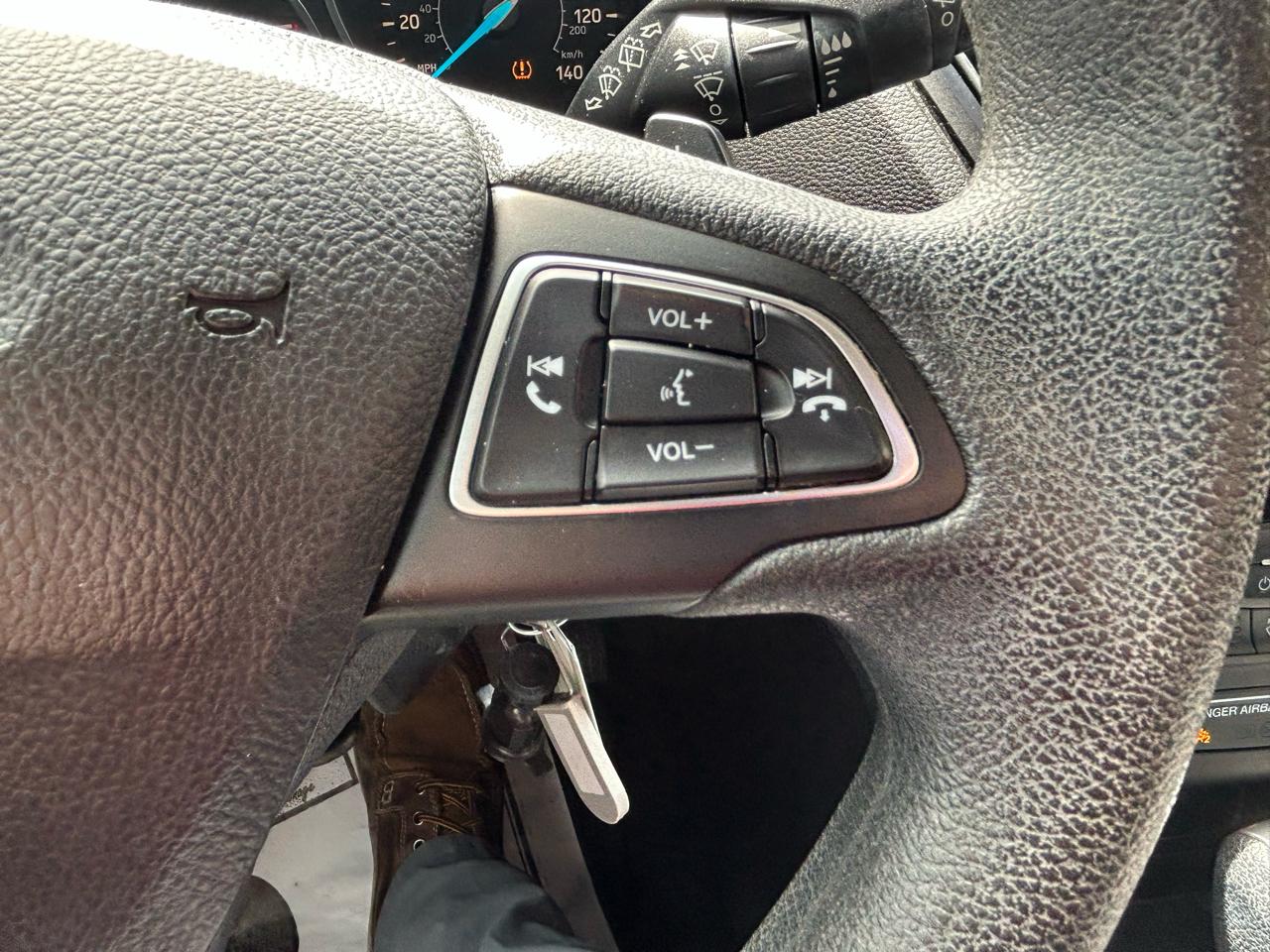 Ford Escape SE FWD 2017