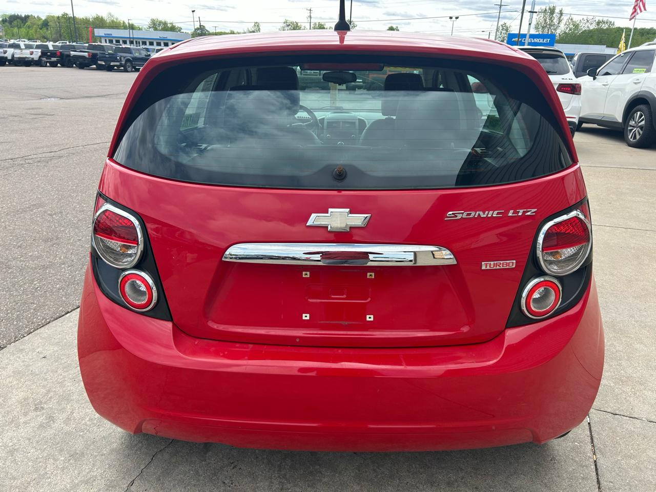 Chevrolet Sonic LTZ 5-Door 2012
