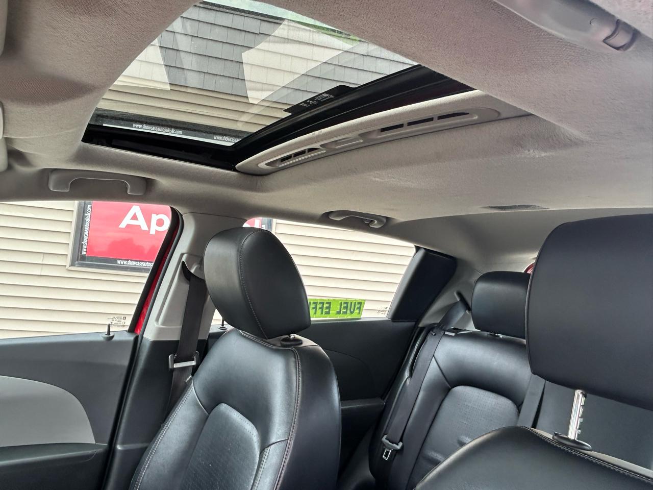 Chevrolet Sonic LTZ 5-Door 2012