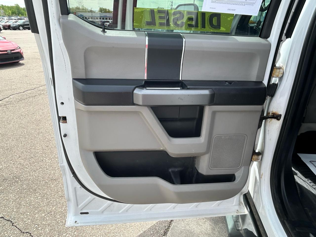Ford F-350 SD King Ranch Crew Cab Long Bed DRW 4WD 2018
