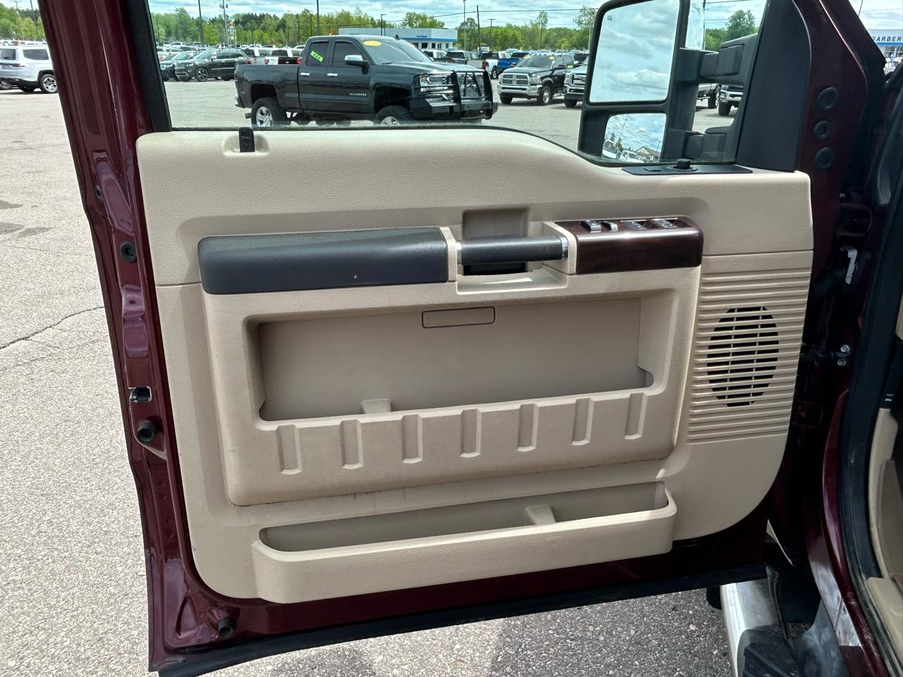 Ford F-350 SD XLT Crew Cab Long Bed DRW 4WD 2008