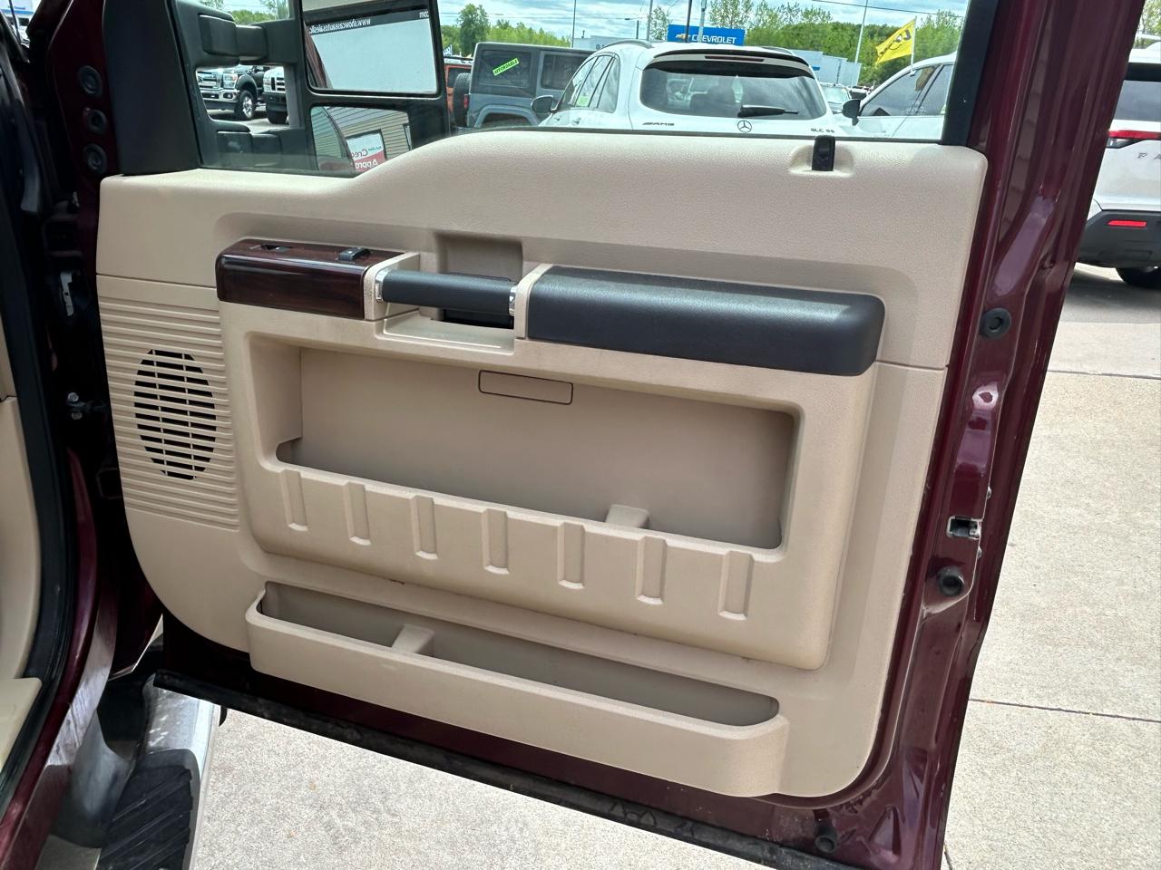 Ford F-350 SD XLT Crew Cab Long Bed DRW 4WD 2008