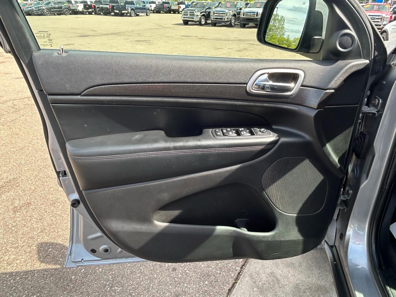Jeep Grand Cherokee Laredo 4WD 2018