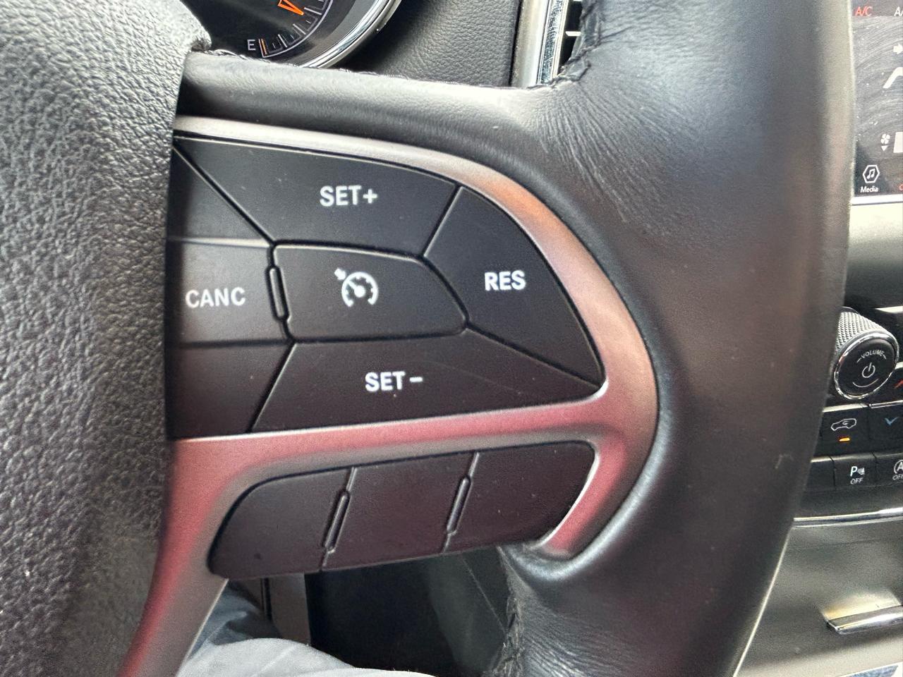Jeep Grand Cherokee Laredo 4WD 2018
