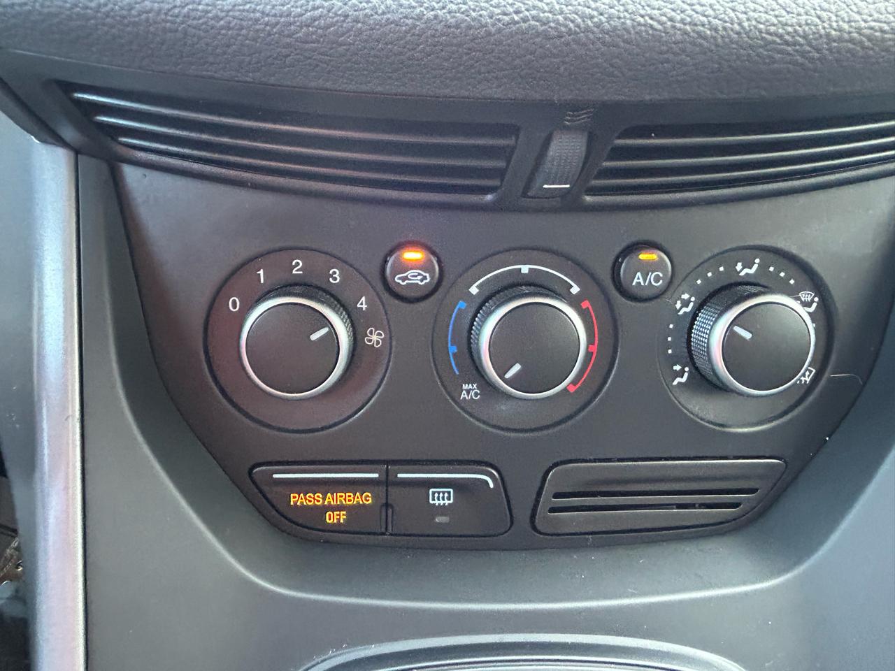 Ford Escape SE FWD 2015