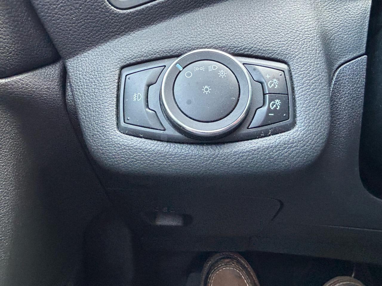 Ford Escape SE FWD 2015