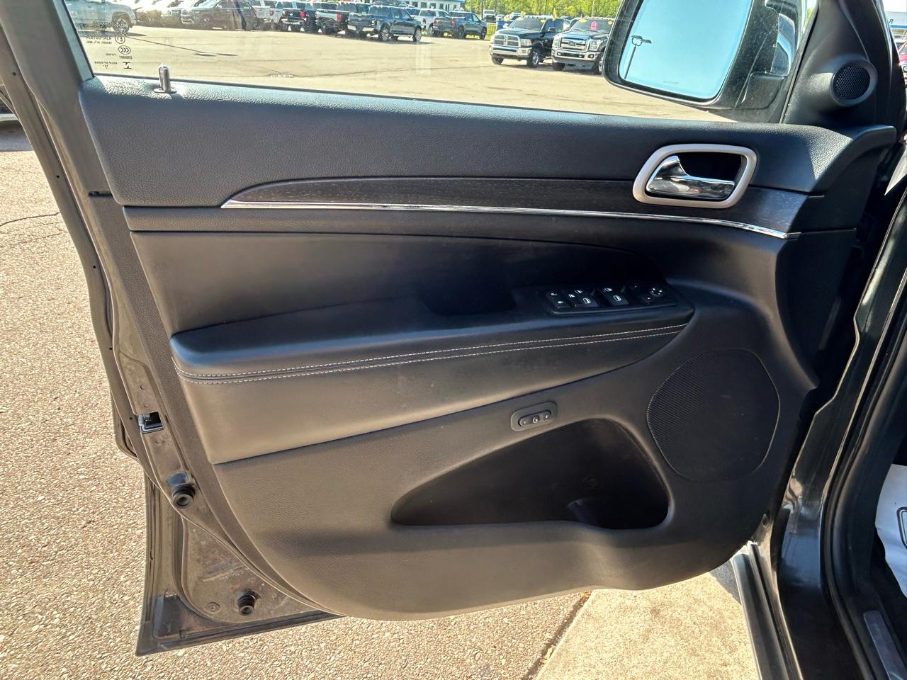 Jeep Grand Cherokee Limited 4WD 2015