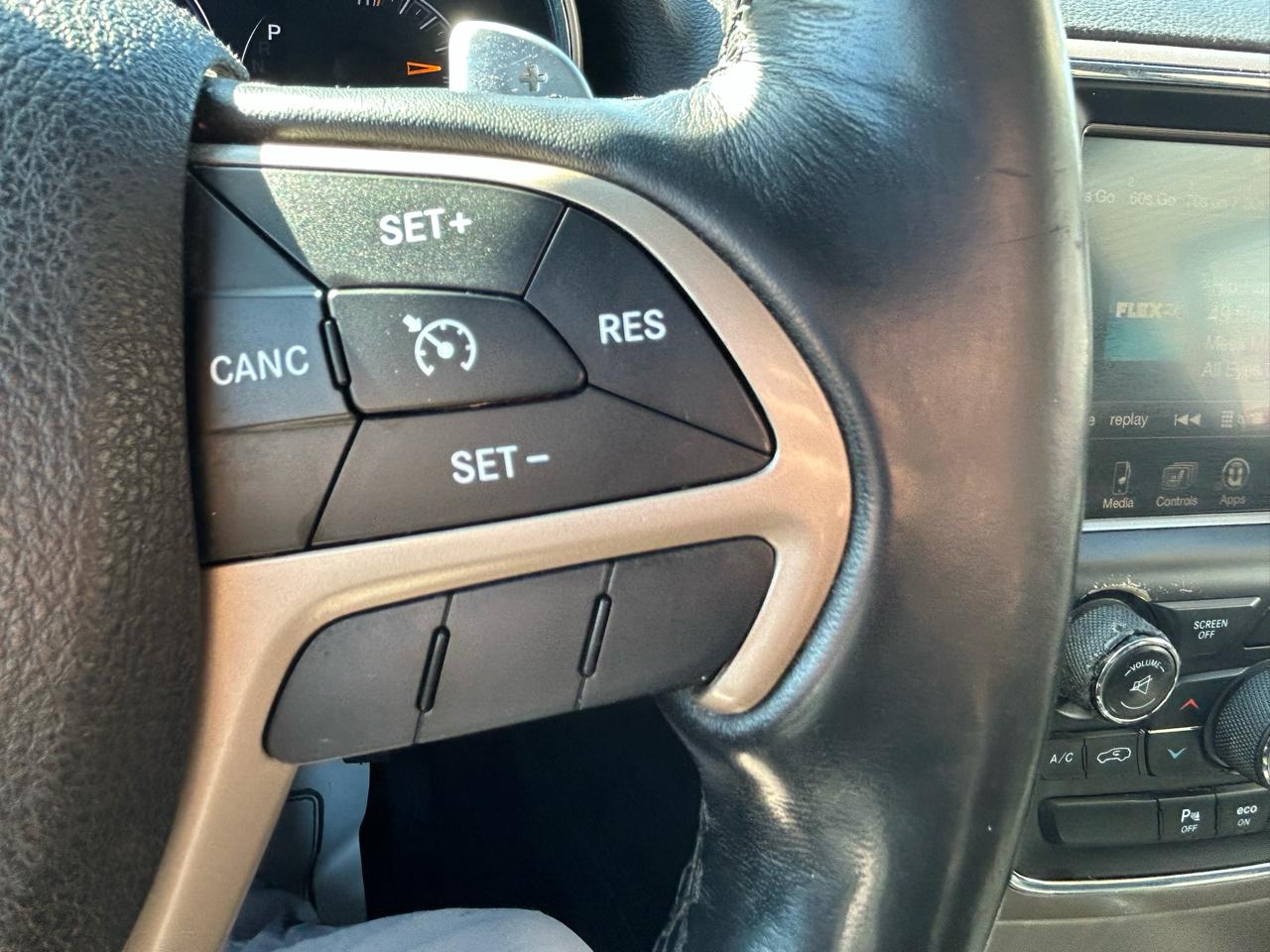 Jeep Grand Cherokee Limited 4WD 2015
