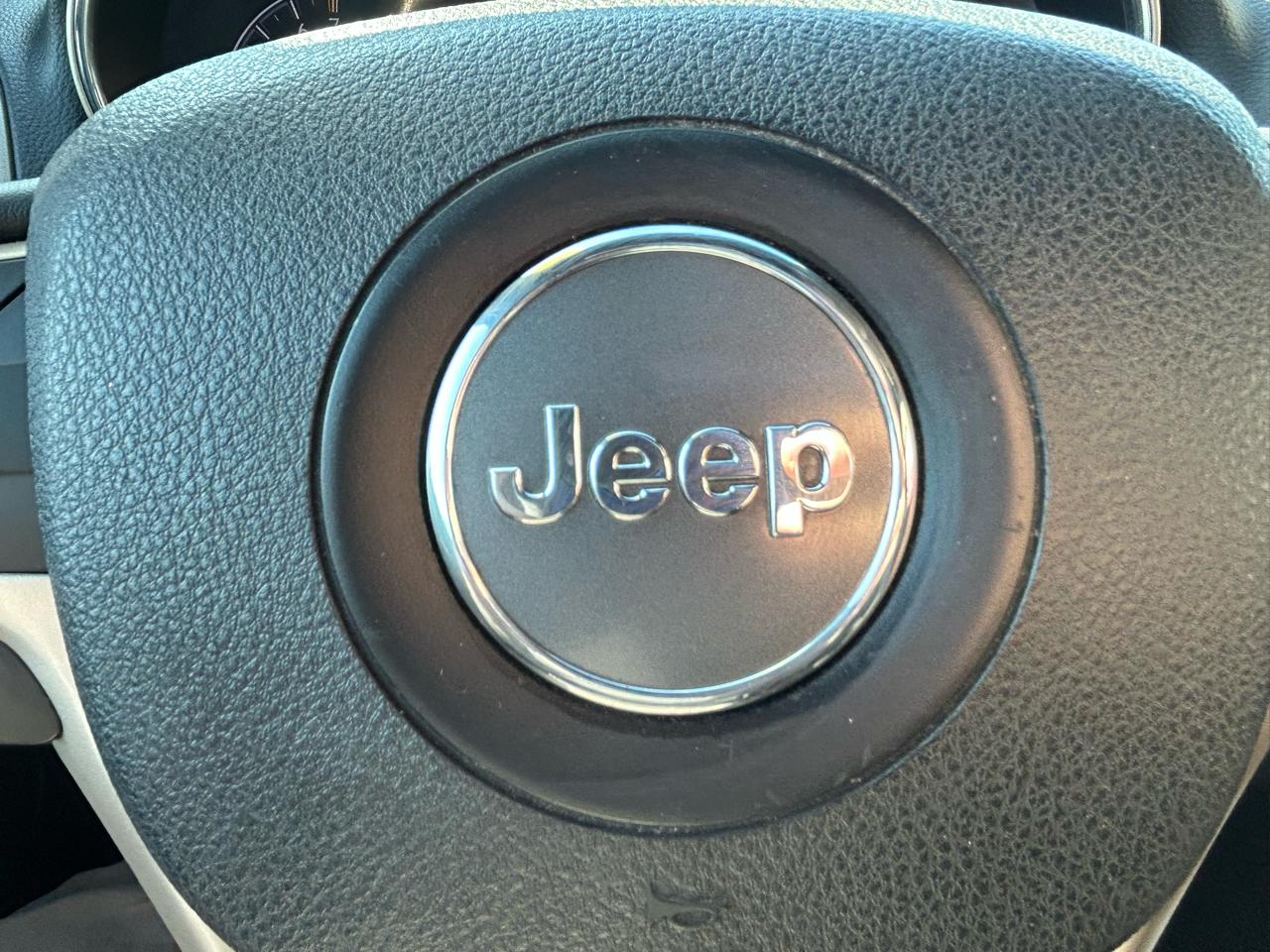 Jeep Grand Cherokee Limited 4WD 2015