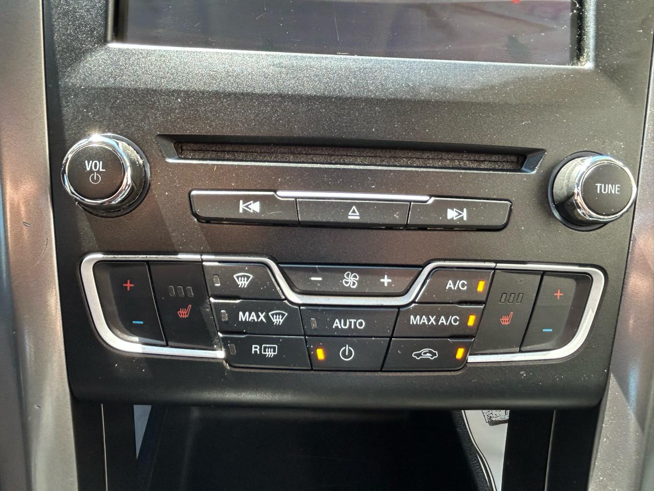 Ford Fusion SE 2017