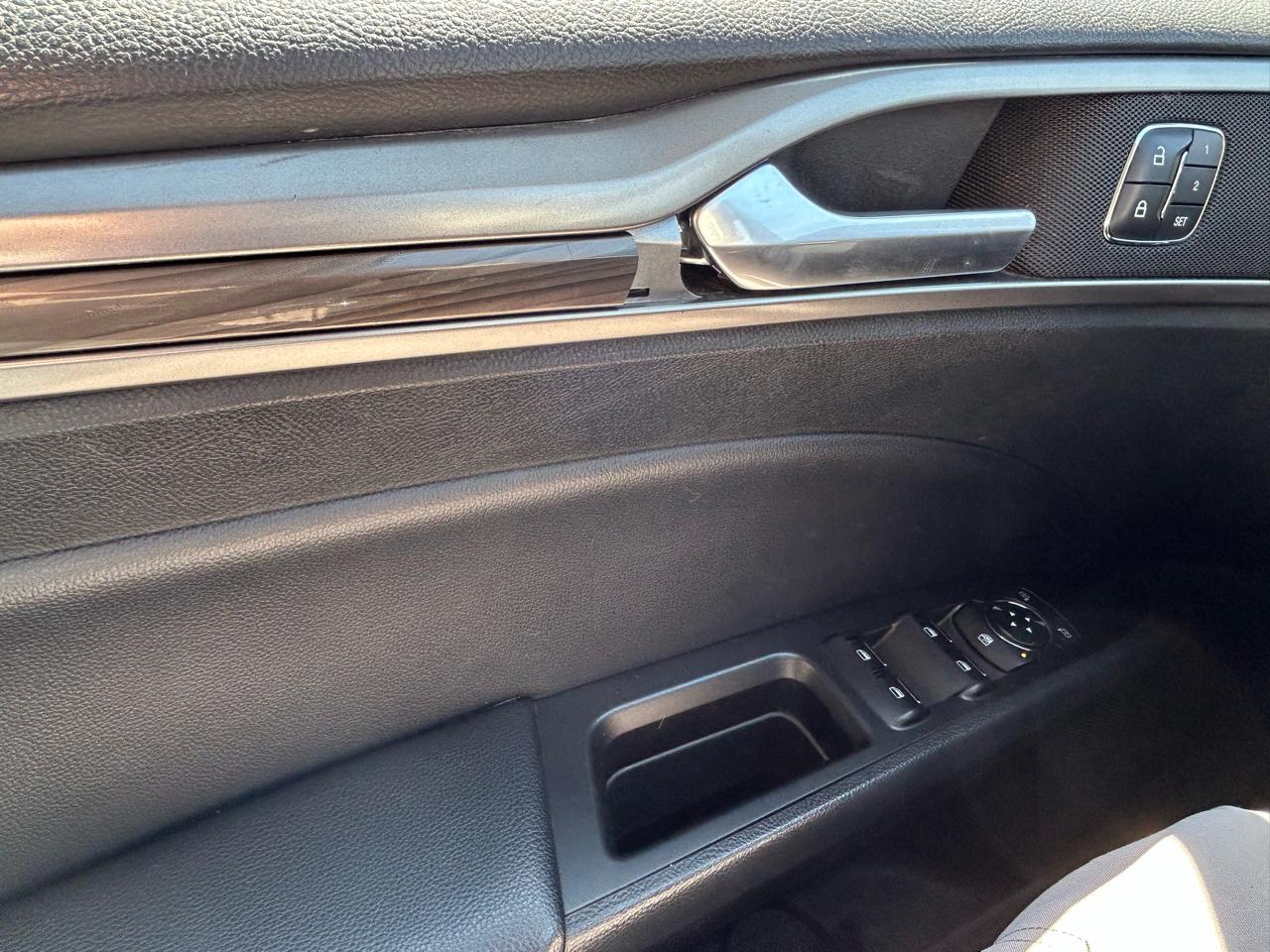 Ford Fusion SE 2017