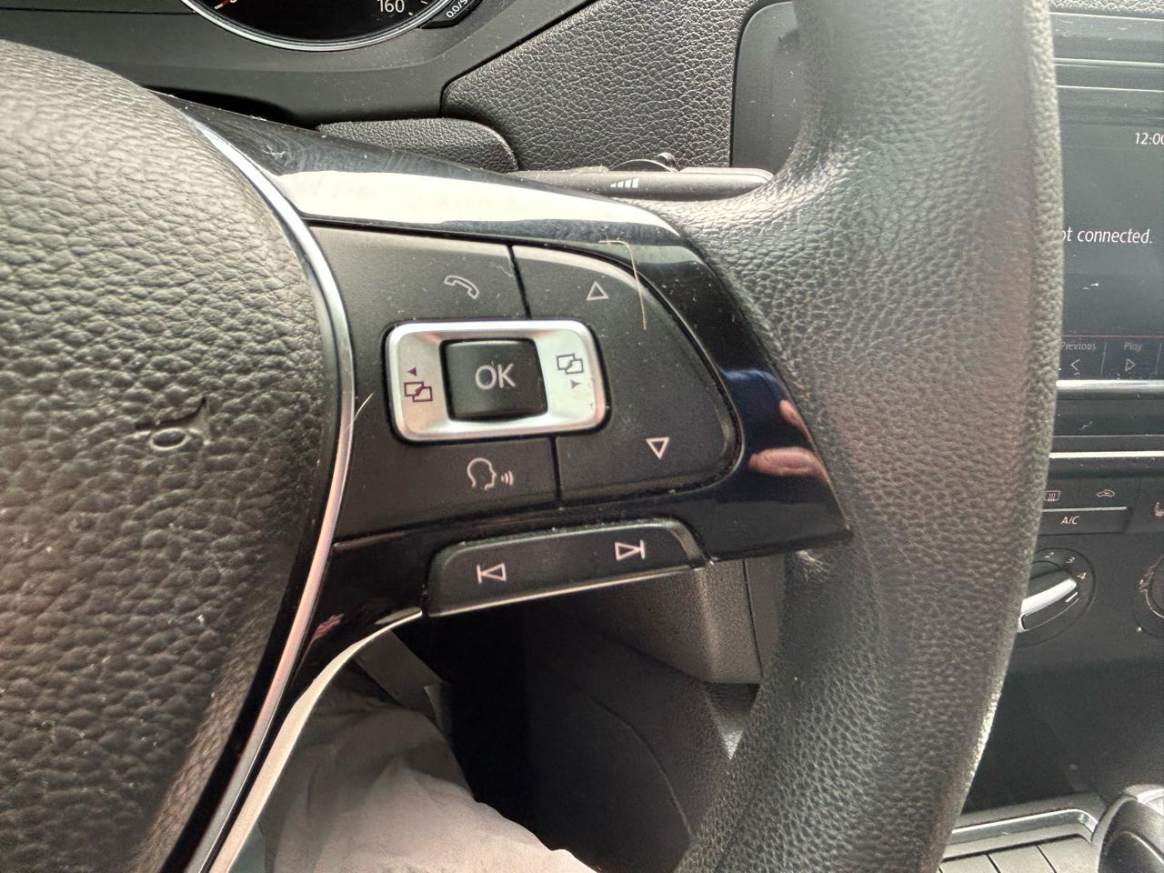 Volkswagen Jetta  2016