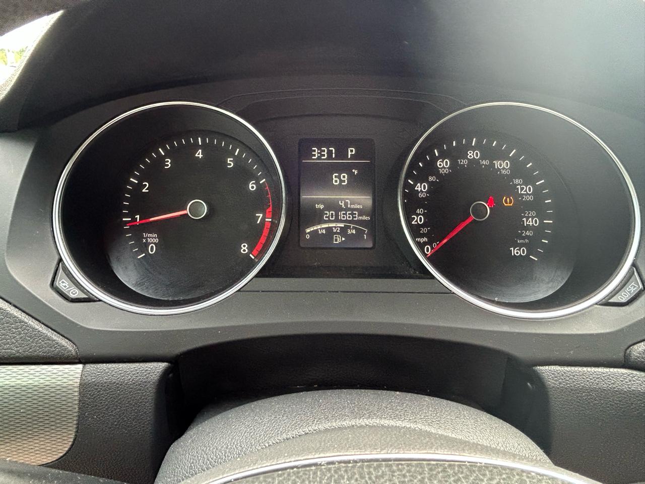 Volkswagen Jetta  2016