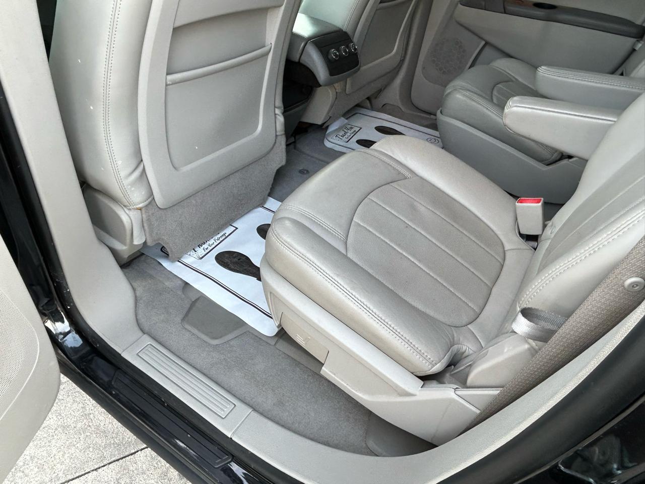 Buick Enclave AWD 4dr Leather 2012