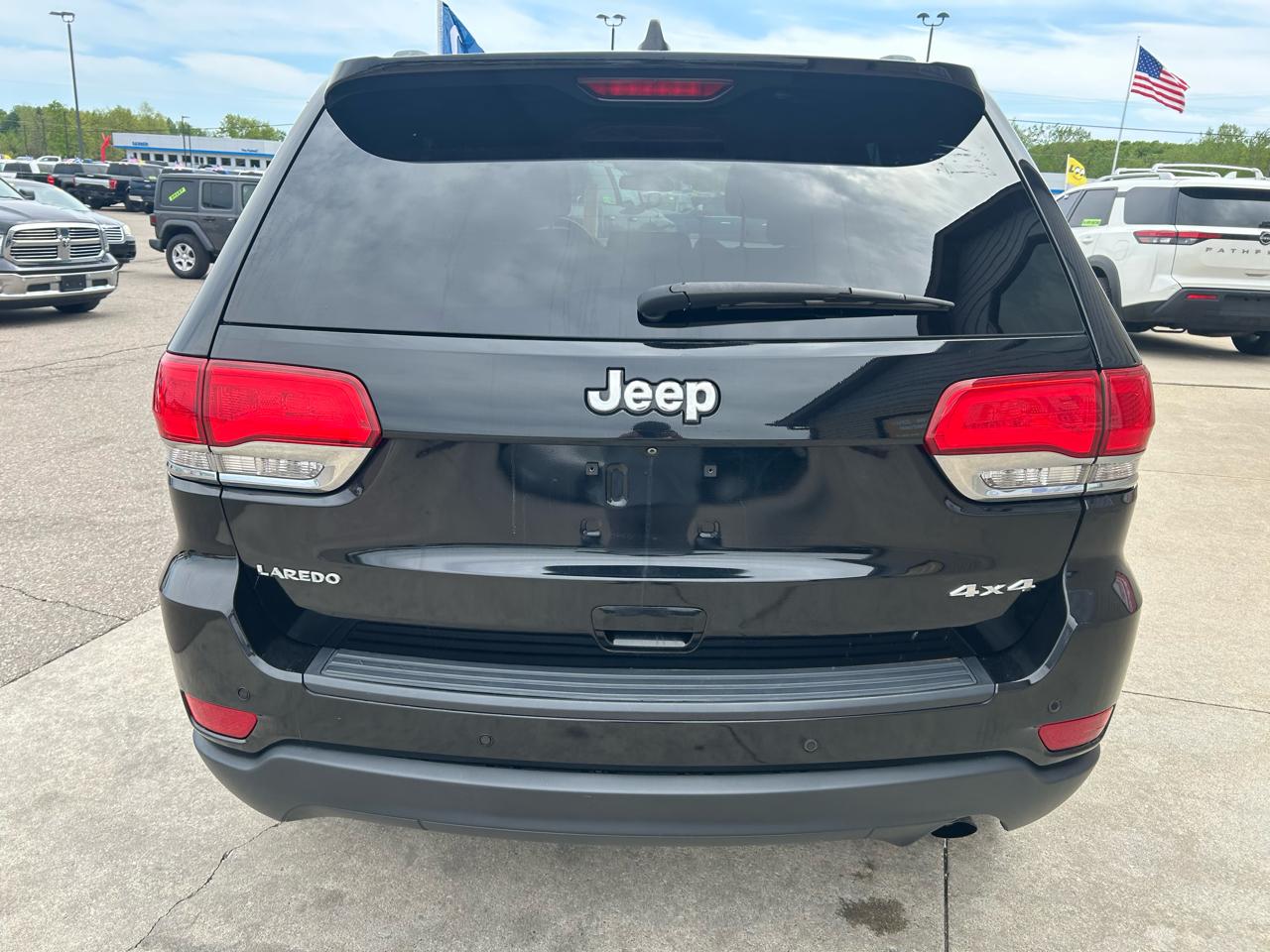 Jeep Grand Cherokee Laredo 4WD 2018