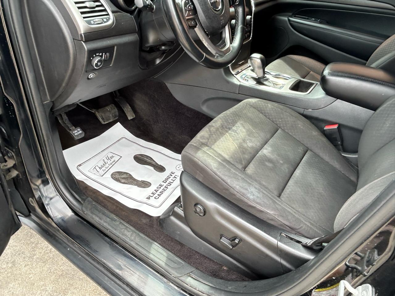 Jeep Grand Cherokee Laredo 4WD 2018