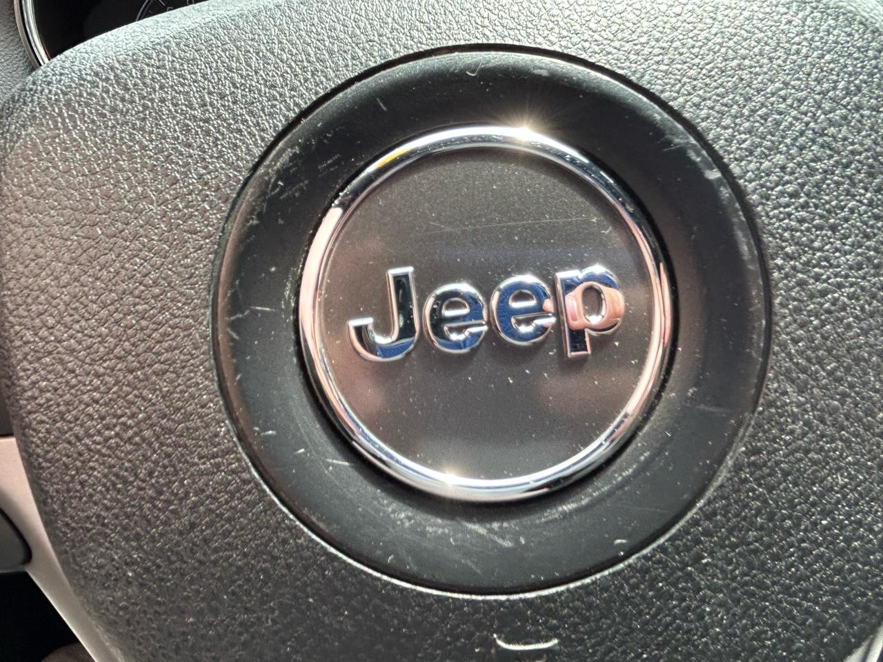 Jeep Grand Cherokee Laredo 4WD 2018