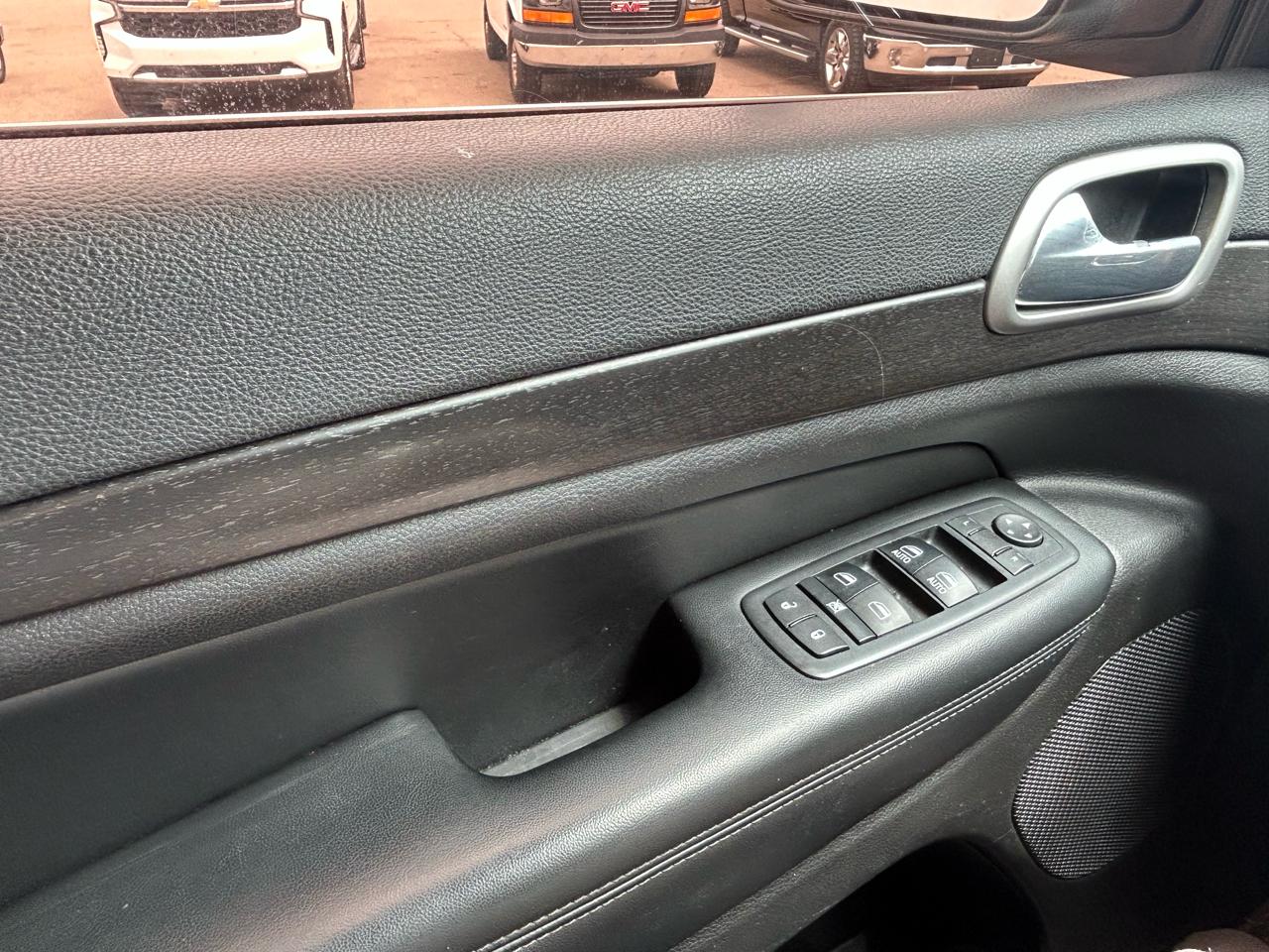 Jeep Grand Cherokee Laredo 4WD 2018