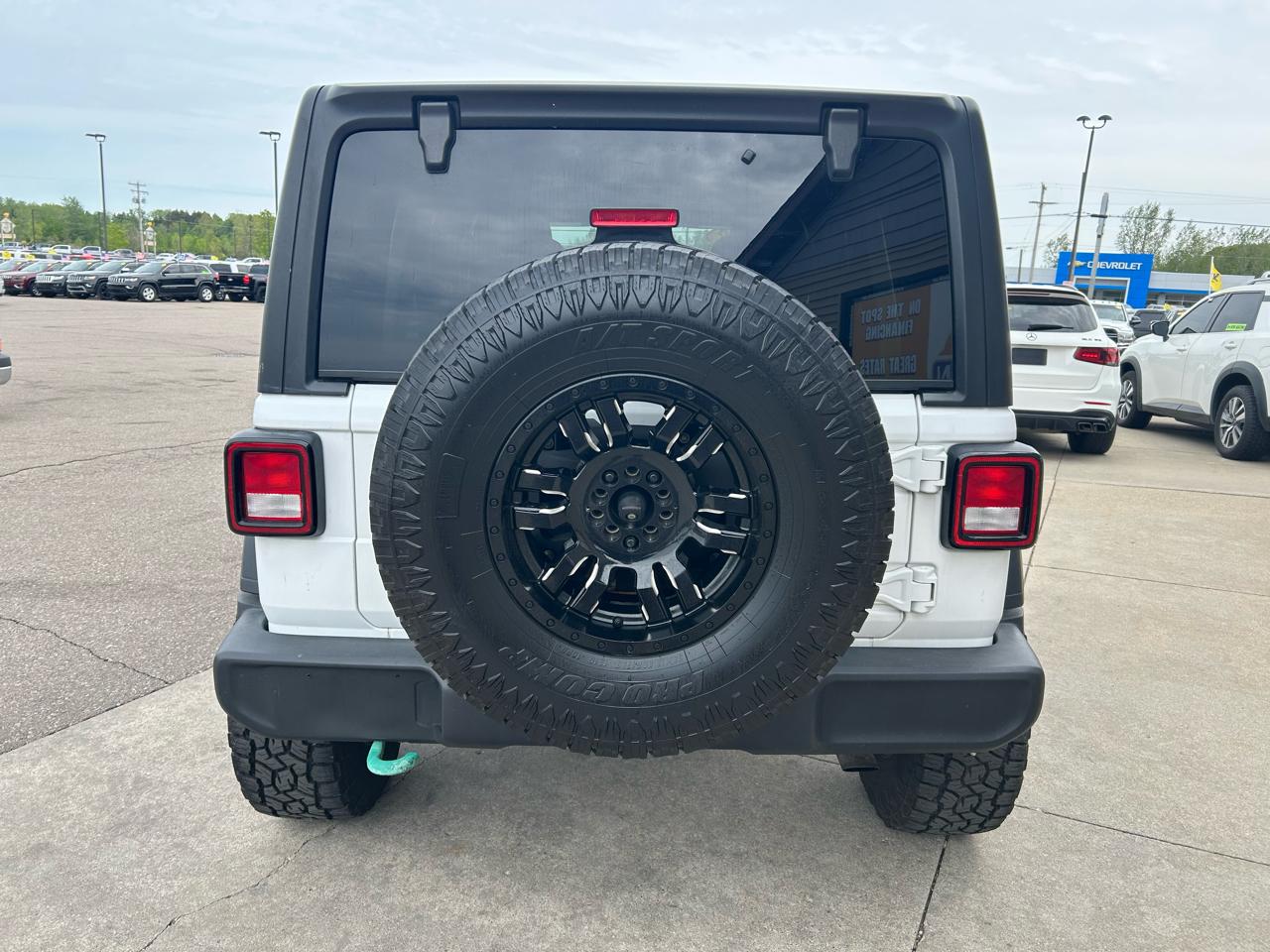 Jeep Wrangler Unlimited Sport 2018