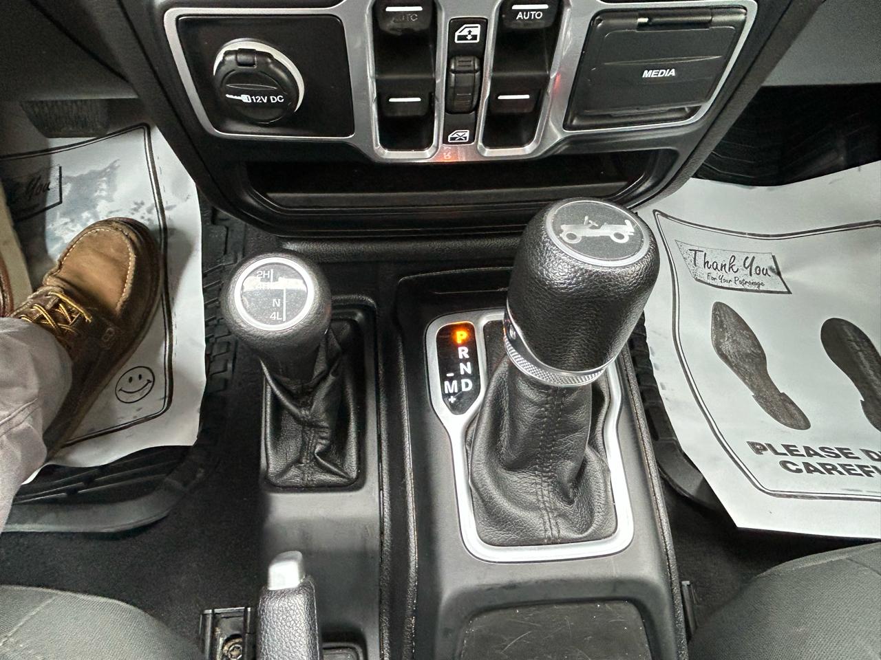 Jeep Wrangler Unlimited Sport 2018