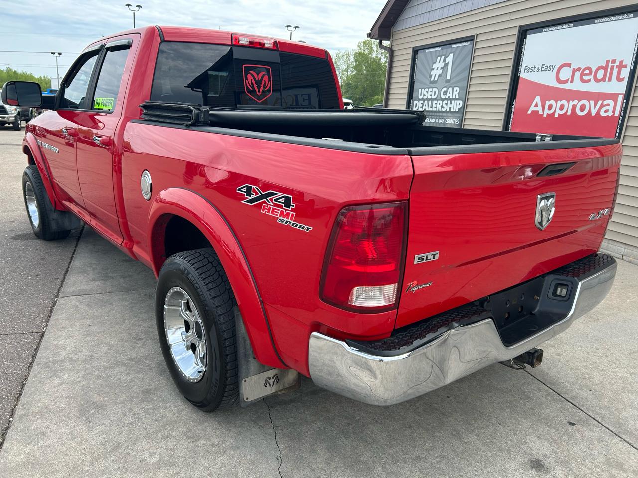 RAM 1500 SLT Quad Cab 4WD 2012