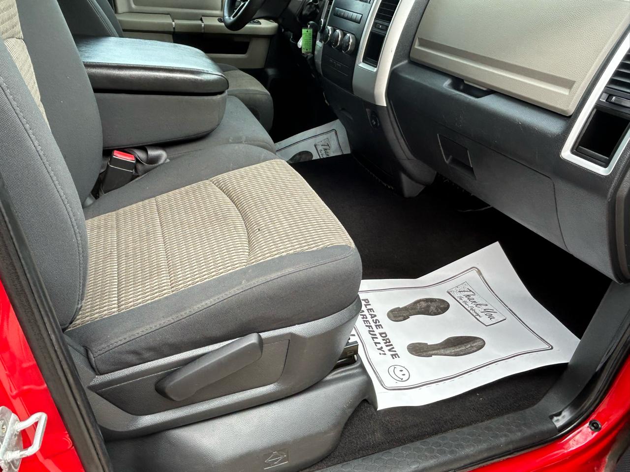 RAM 1500 SLT Quad Cab 4WD 2012