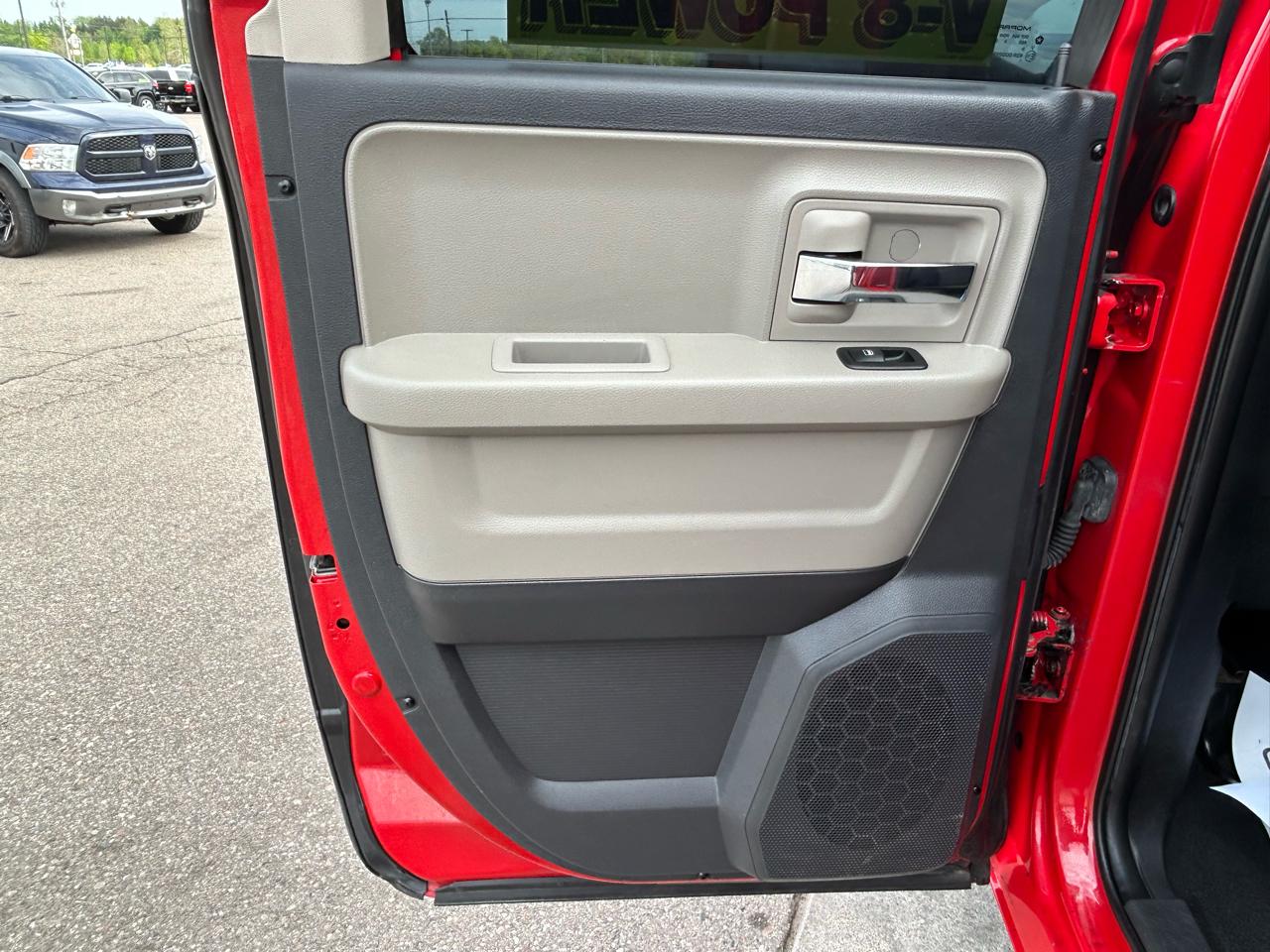 RAM 1500 SLT Quad Cab 4WD 2012