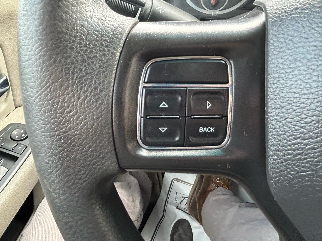 RAM 1500 SLT Quad Cab 4WD 2012