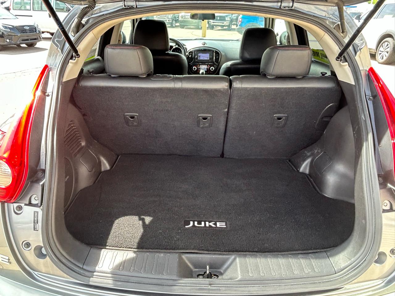 Nissan Juke S AWD 2012
