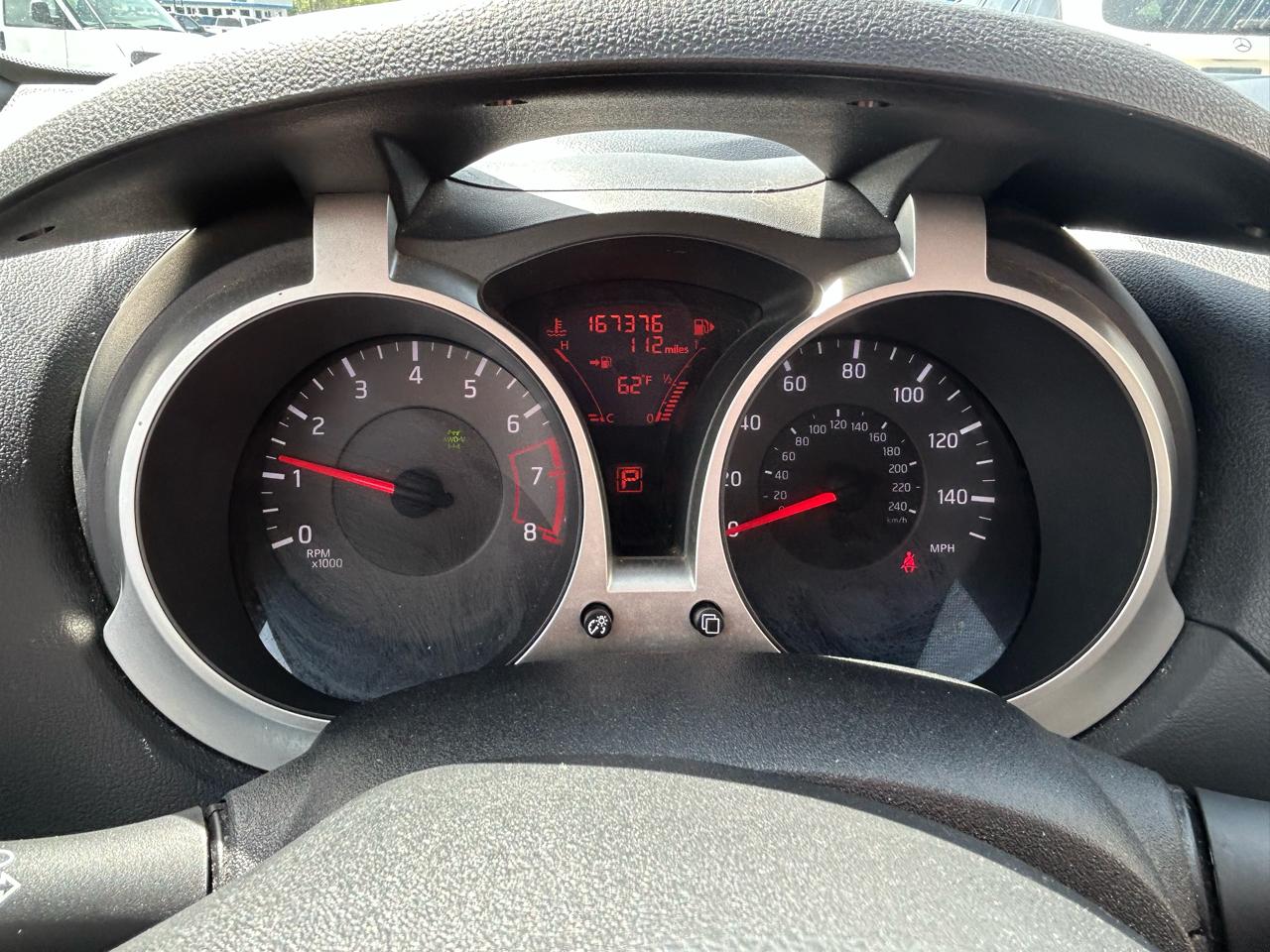Nissan Juke S AWD 2012