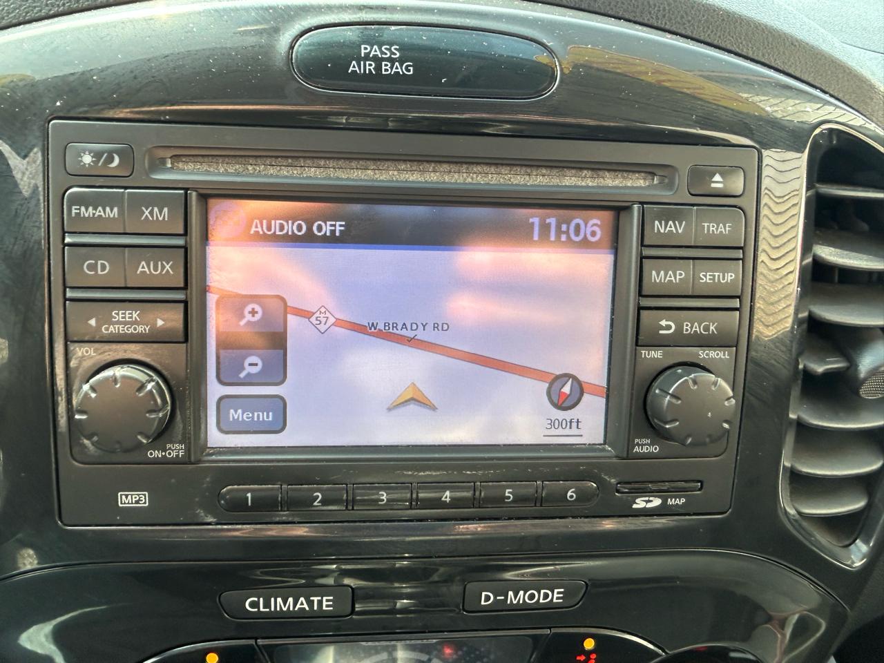 Nissan Juke S AWD 2012