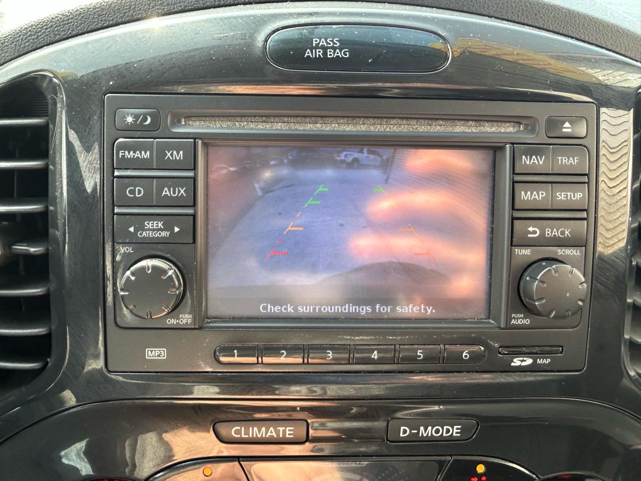 Nissan Juke S AWD 2012
