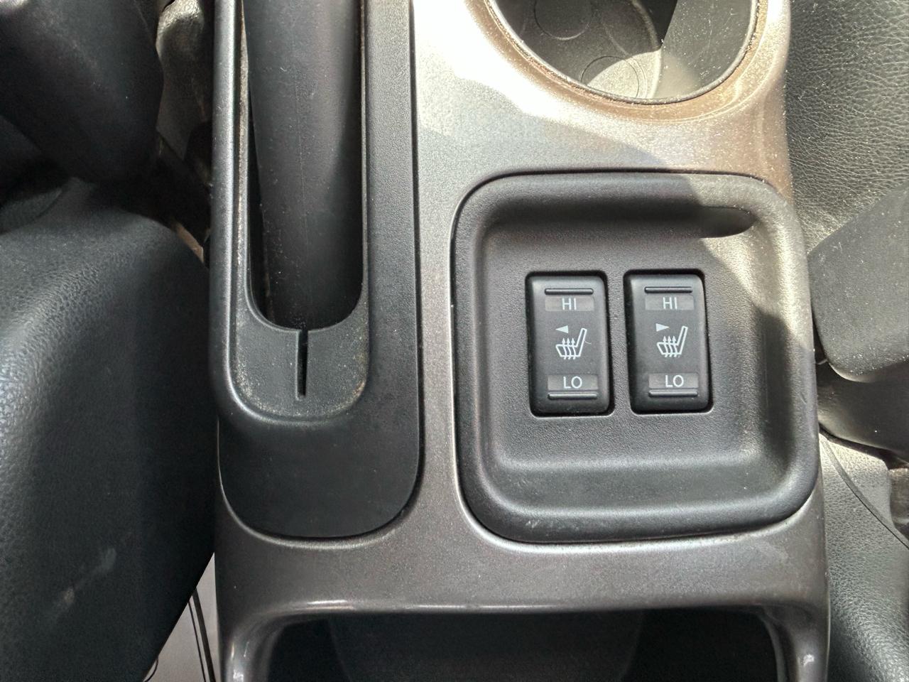 Nissan Juke S AWD 2012
