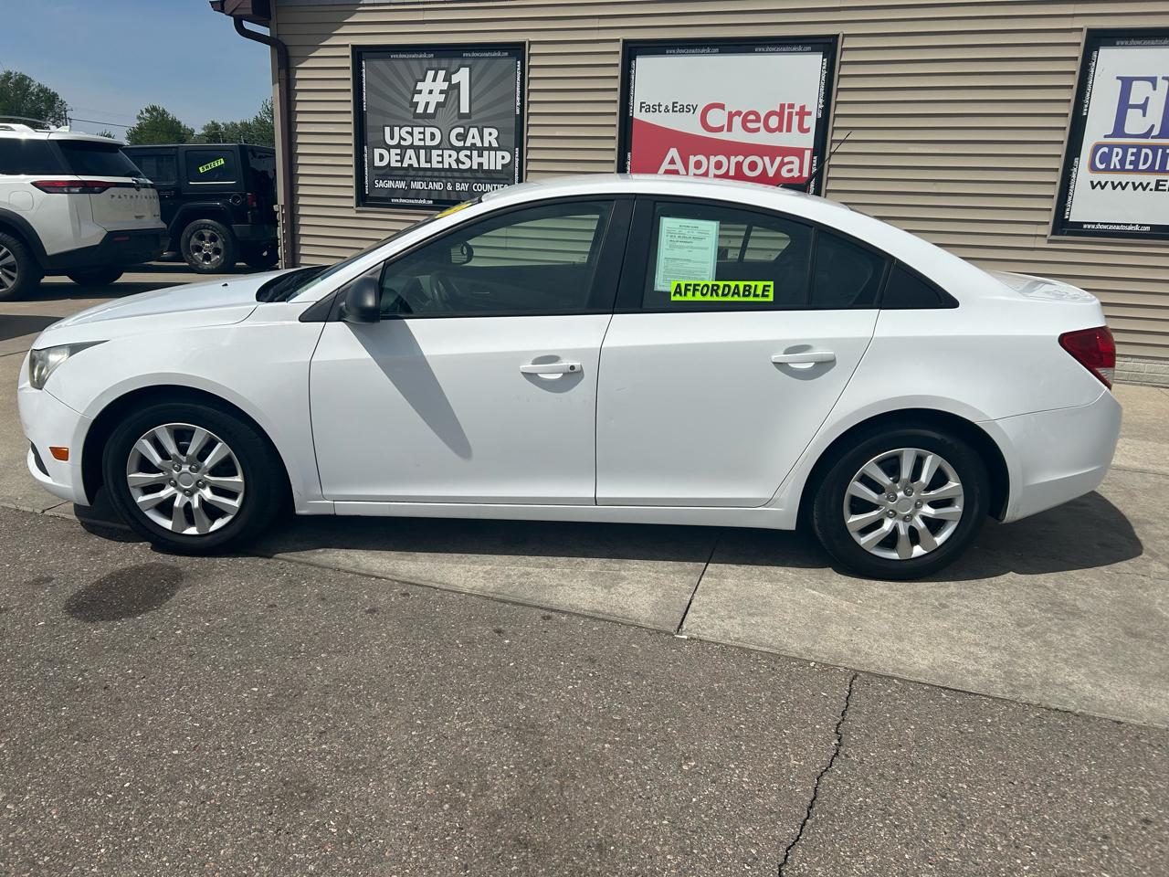 Chevrolet Cruze LS Auto 2013
