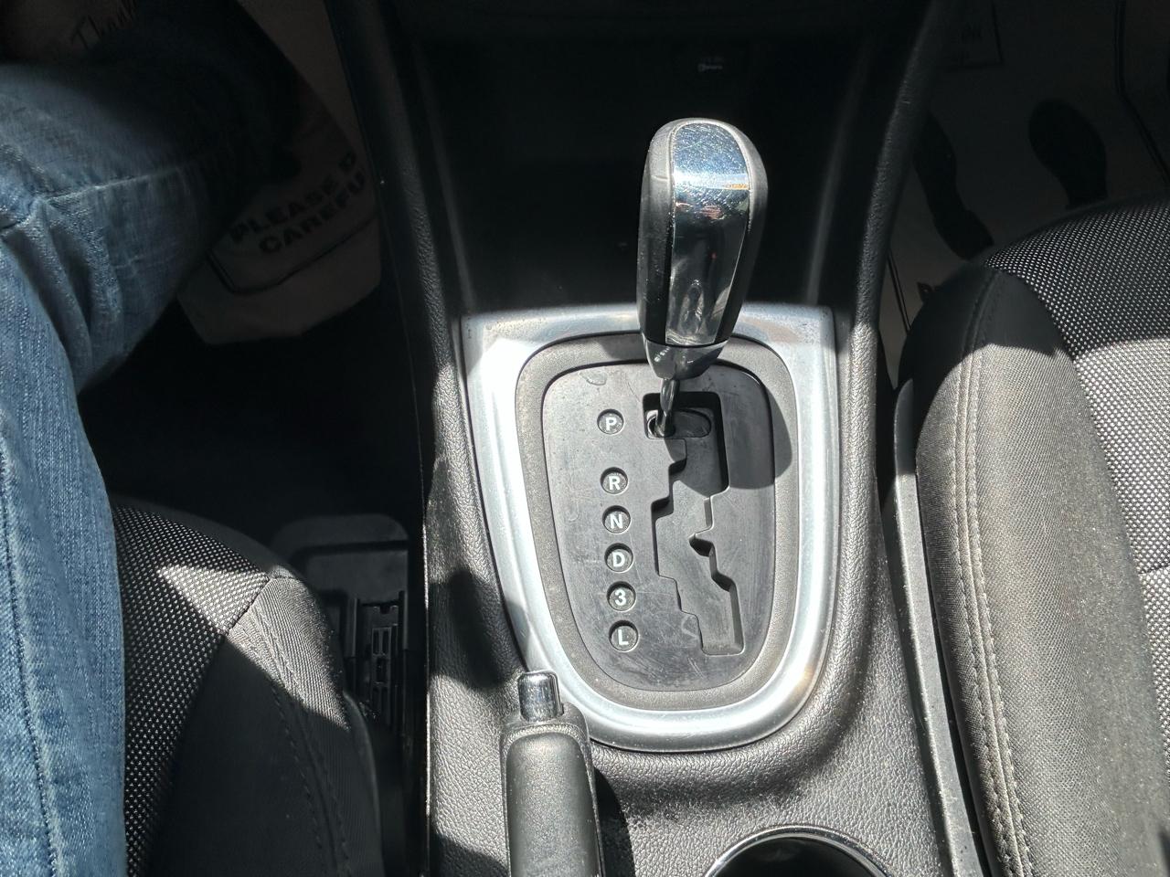 Dodge Avenger Base 2013