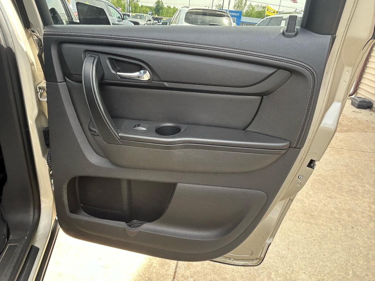 GMC Acadia SLE-2 FWD 2013