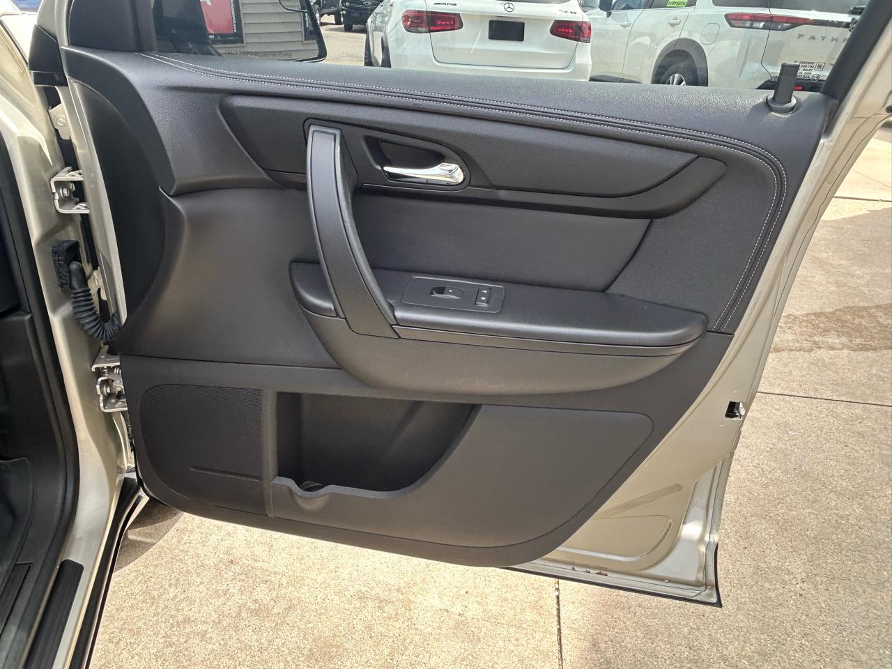 GMC Acadia SLE-2 FWD 2013