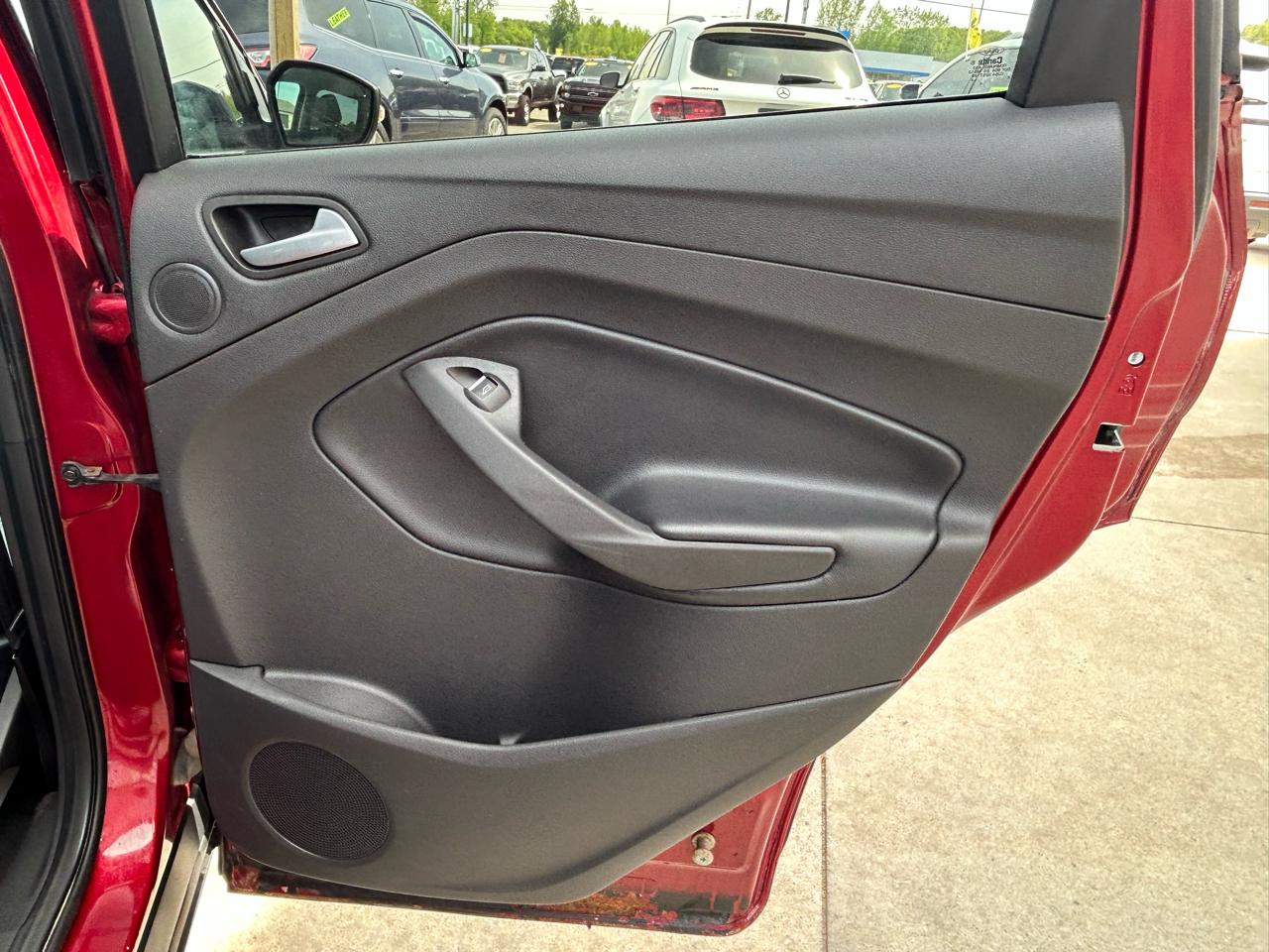 Ford Escape Titanium 4WD 2017