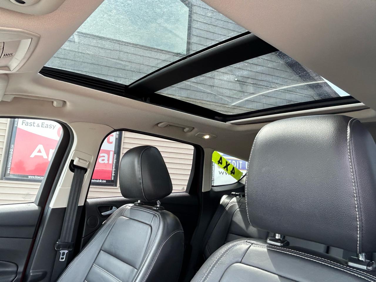 Ford Escape Titanium 4WD 2017