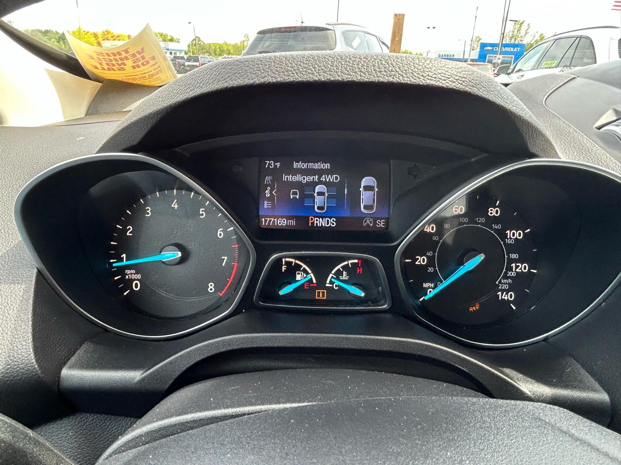Ford Escape Titanium 4WD 2017