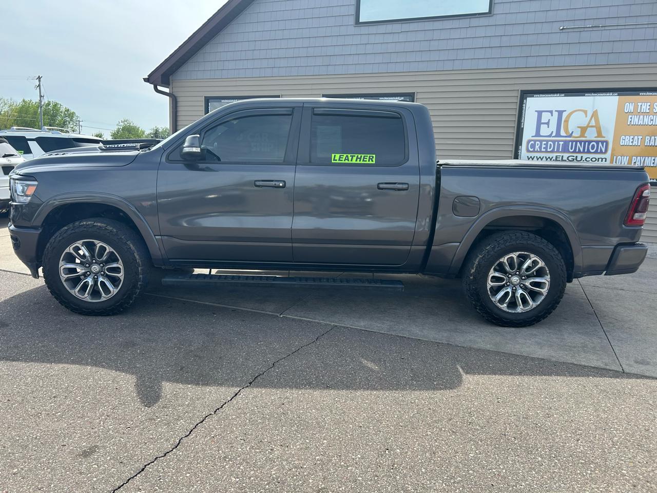 RAM 1500 Laramie Crew Cab SWB 4WD 2021