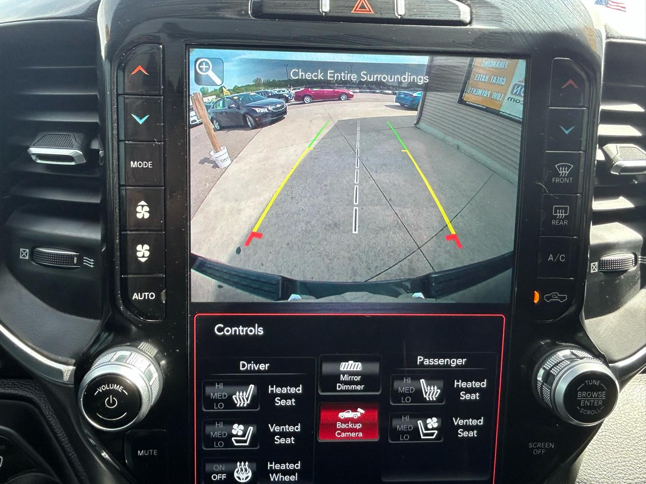 RAM 1500 Laramie Crew Cab SWB 4WD 2021