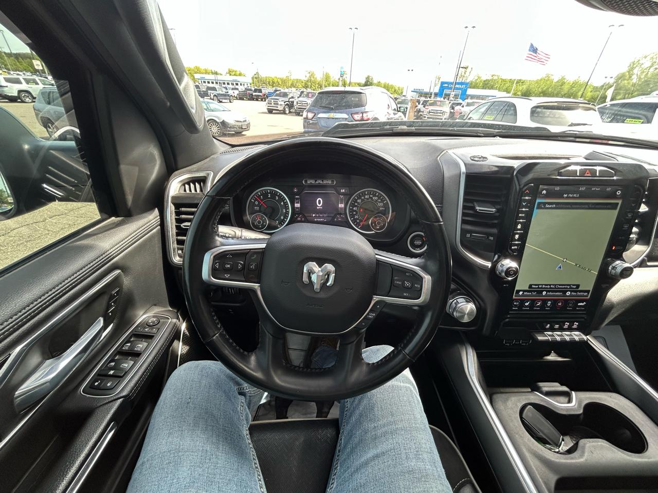RAM 1500 Laramie Crew Cab SWB 4WD 2021