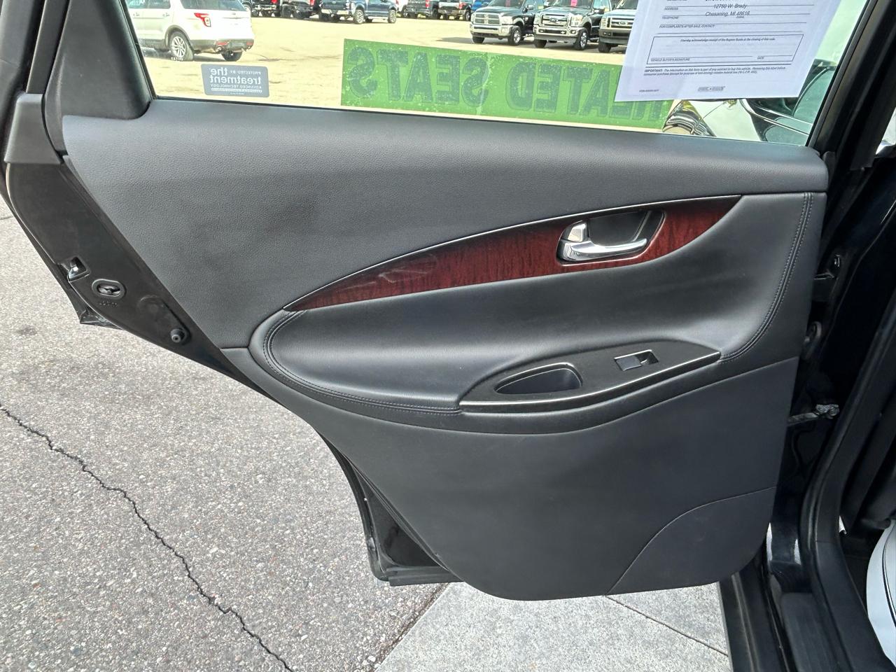Infiniti QX50 Base AWD 2017