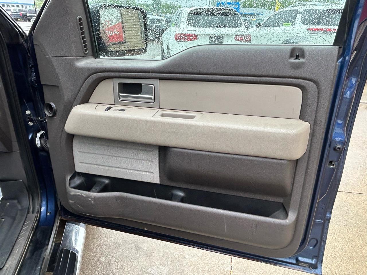 Ford F-150 Lariat SuperCrew 6.5-ft. Bed 4WD 2010