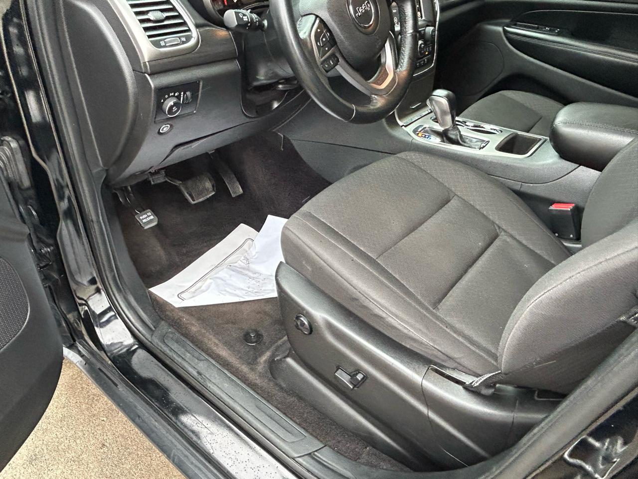 Jeep Grand Cherokee Laredo 4WD 2018